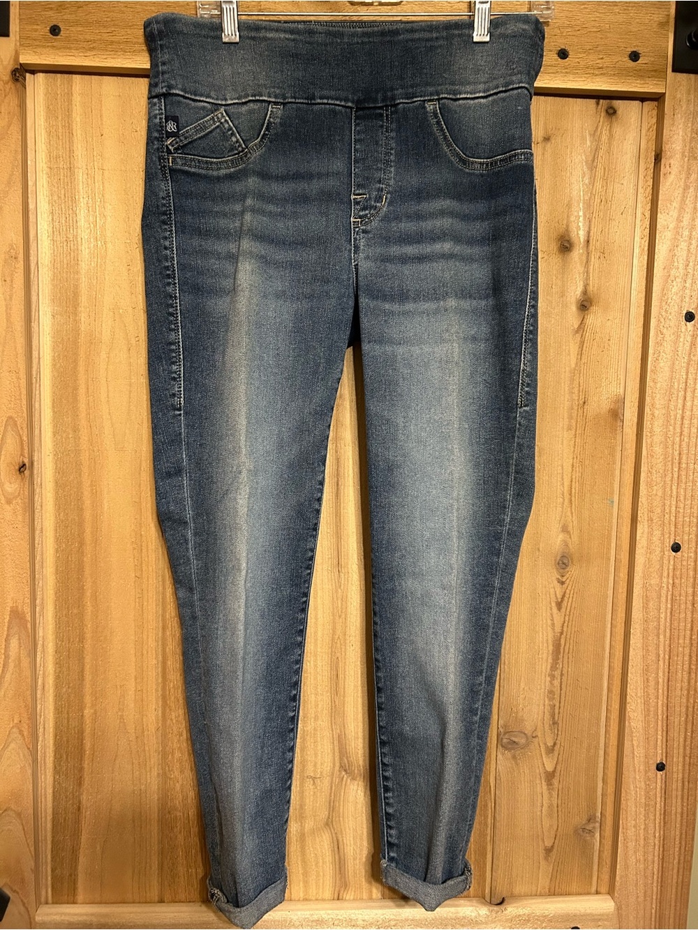 Rock & Republic Women's Skinny Jeans in Faded Blue Denim